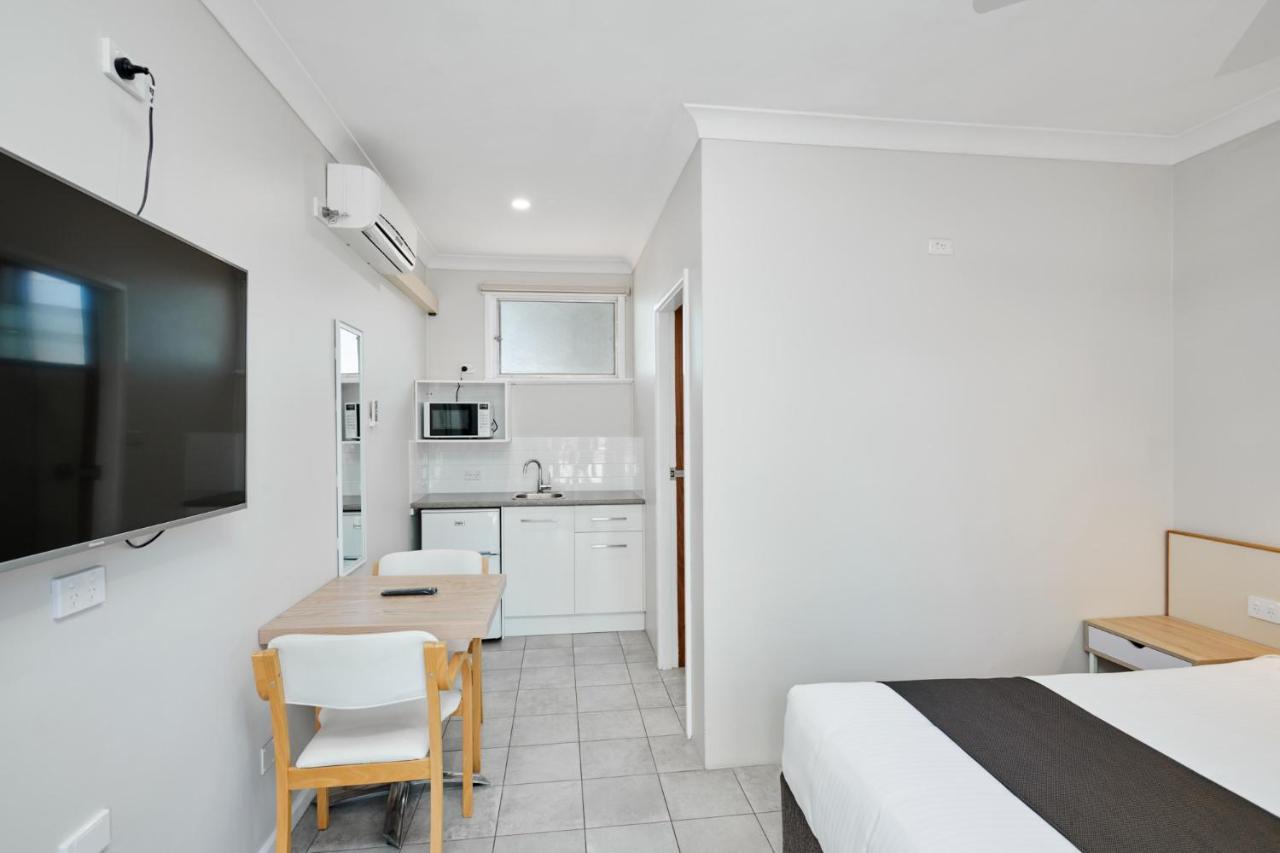 Wingham Motel Экстерьер фото